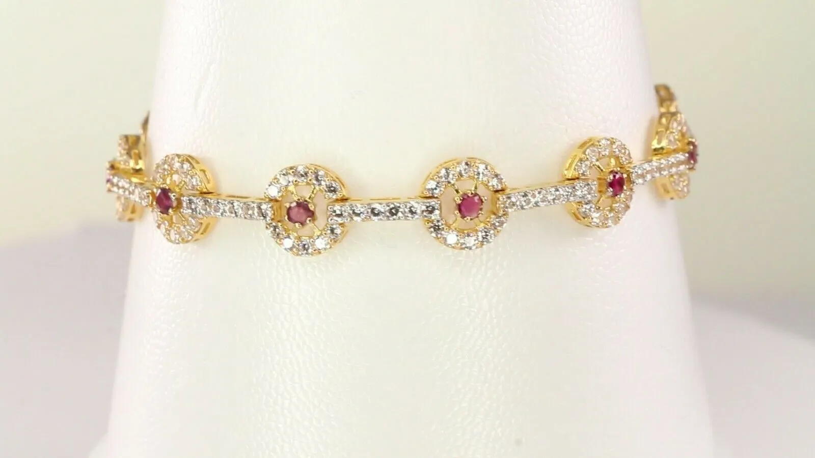 22k Bracelet Solid Gold Simple Charm Stone Encrusted With Ruby Design b4076