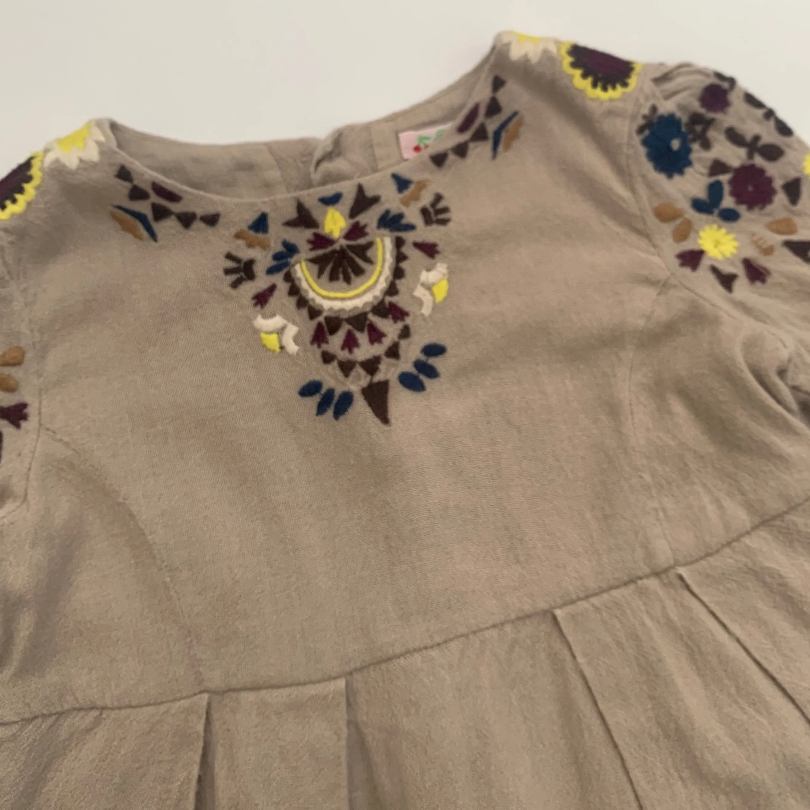 Bonpoint Taupe Wool Dress With Folk Embroidery: 4 Years