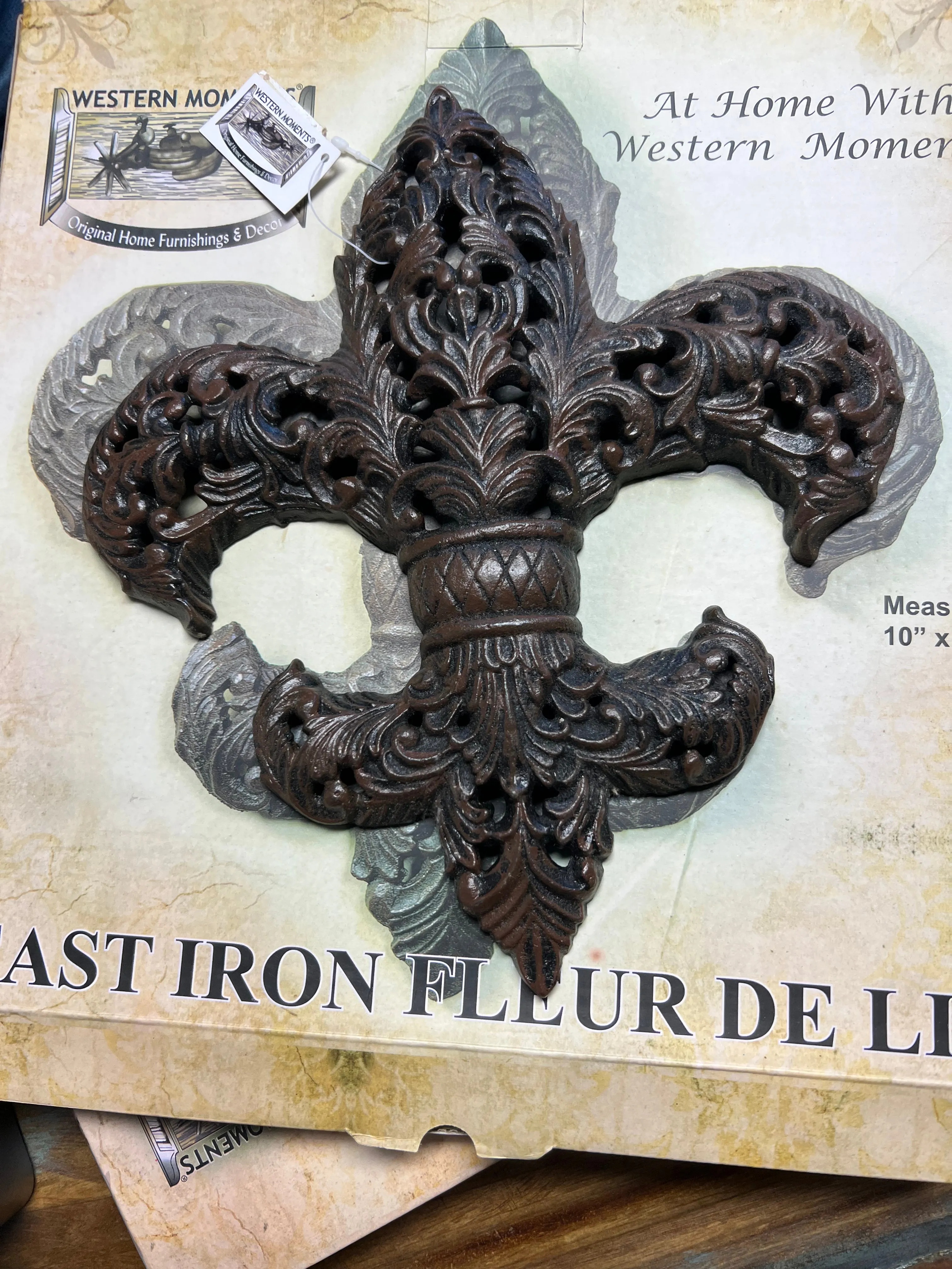 Cast Iron Fleaur De Lis Decor