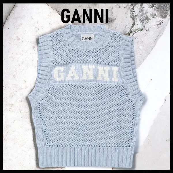 Ganni  |Casual Style Street Style Logo V-neck & Crew neck