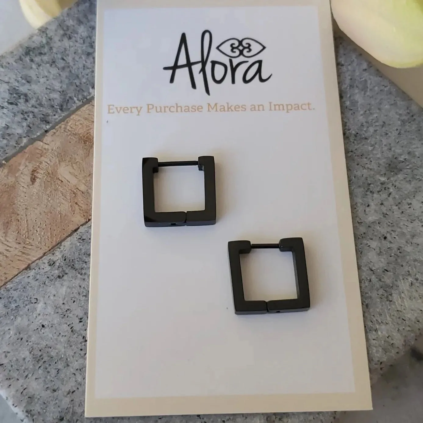 Kelly | Simple Square Huggie Hoop Earrings