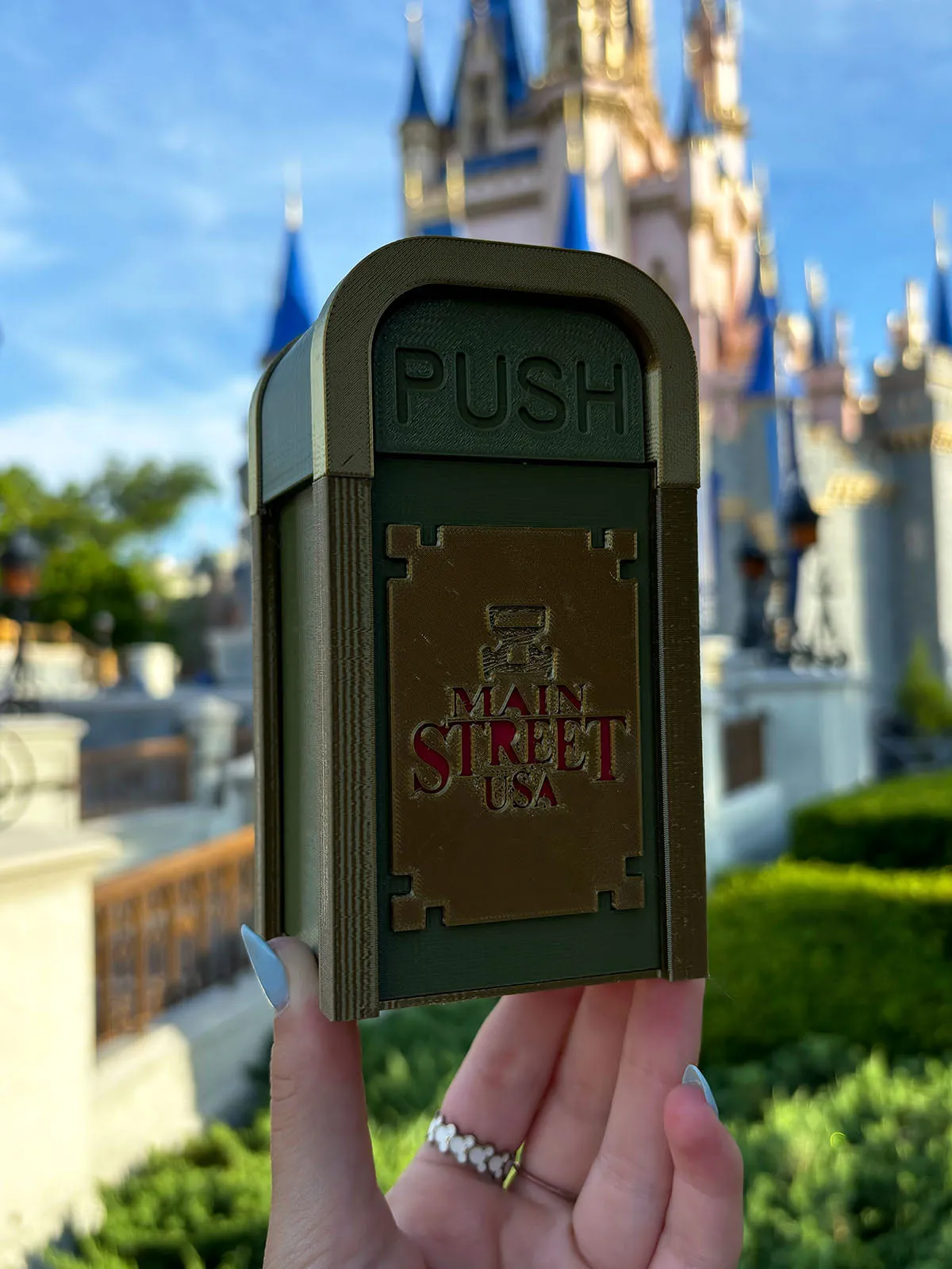 Main Street USA Desktop Trash Can