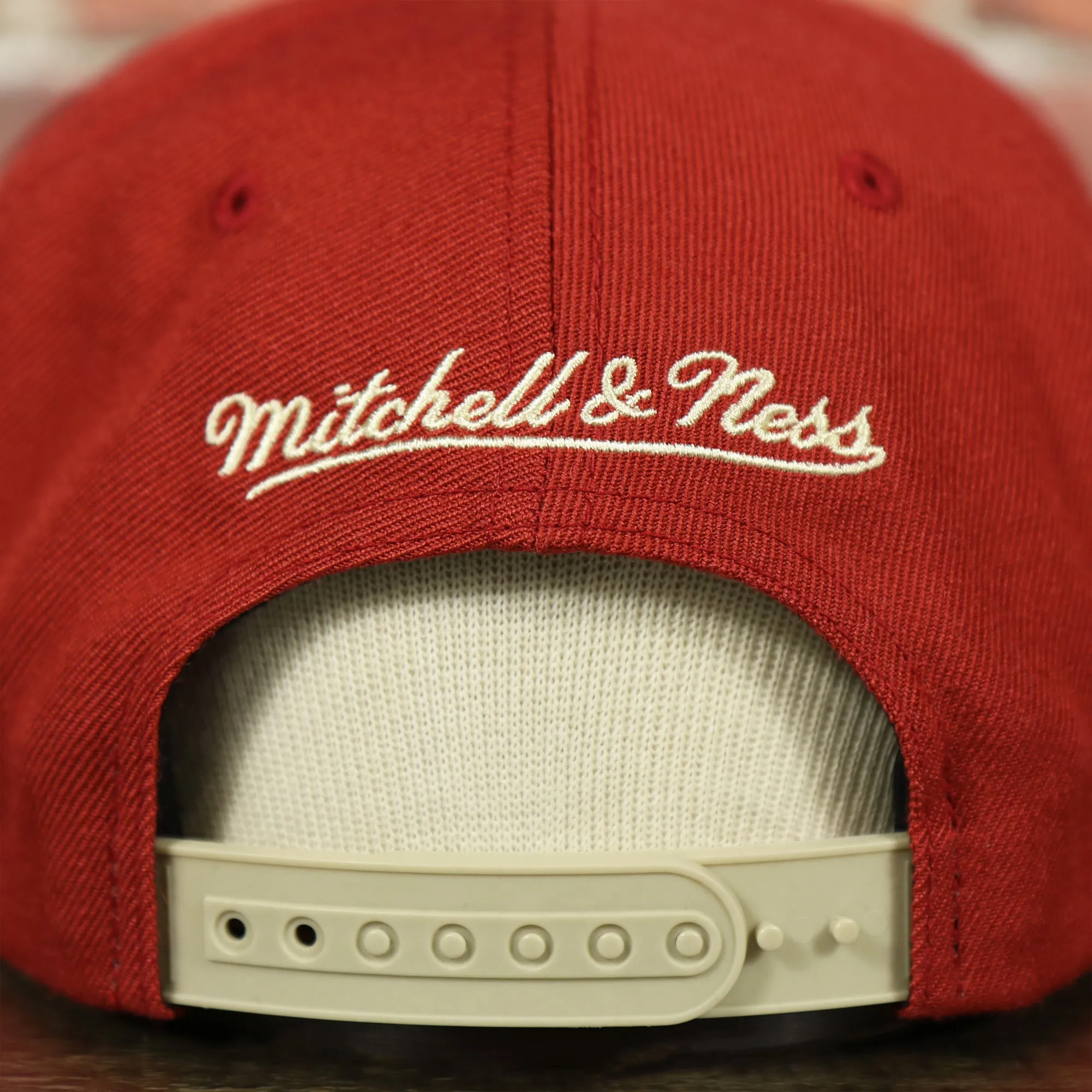 Mitchell and Ness snapback custom  Circa 2010 Athletic Script Maroon / Oatmeal