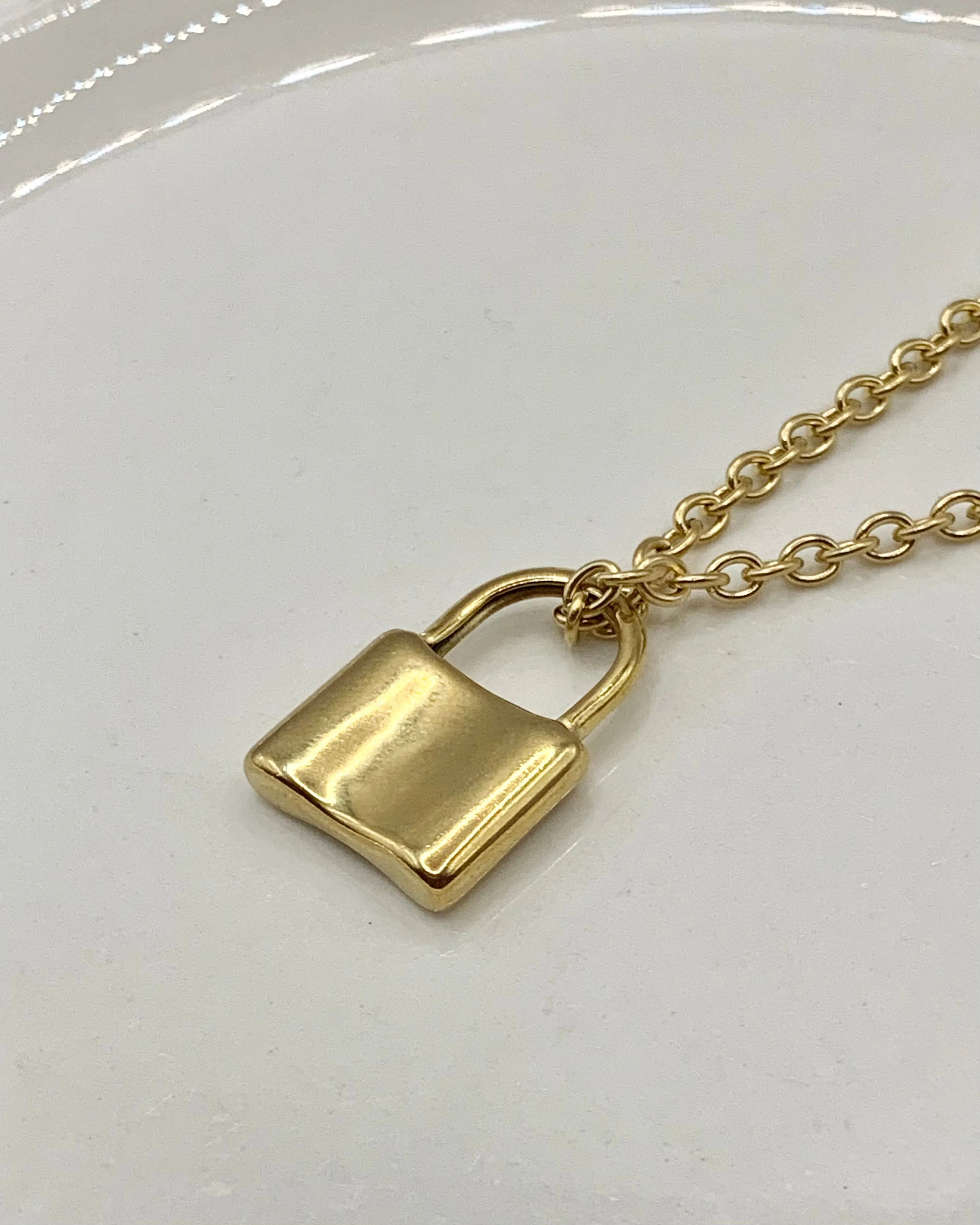 Simple lock charm necklace