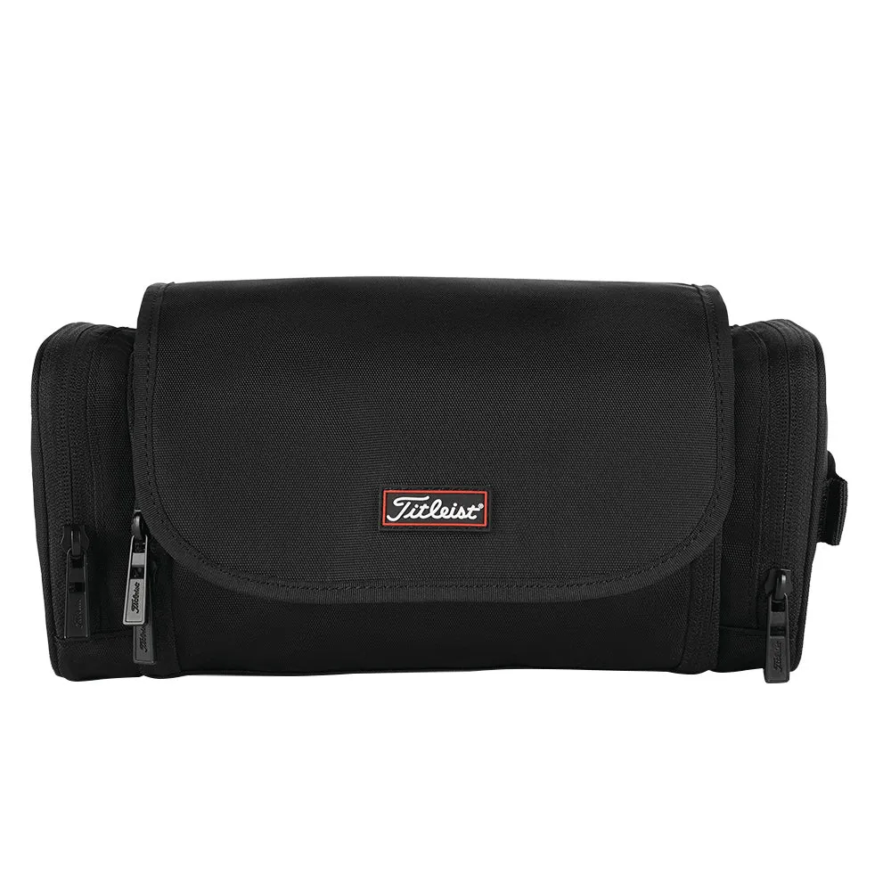 Titleist Players Hanging Toiletries Bag 2021