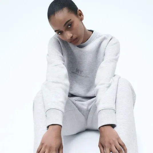 ZARA  |PLUSH SWEATSHIRT WITH TEXT